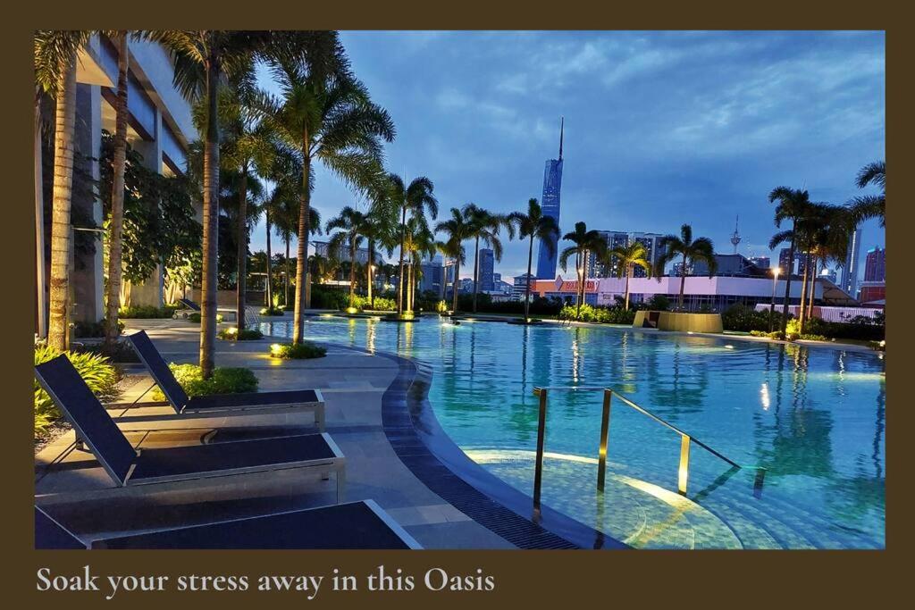 Pool Heaven Studio - 1 MRT stop to TRX The Exchange,free shuttle to MRT