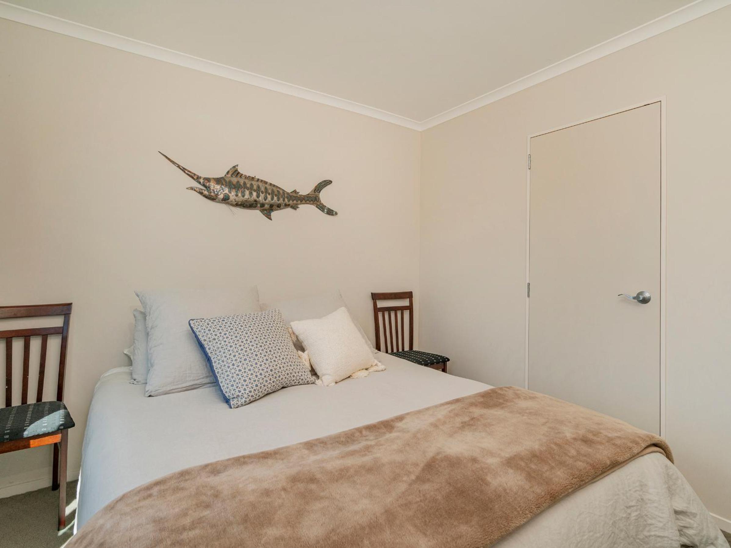 Hawk Hill Getaway - Cooks Beach Holiday Home view 4
