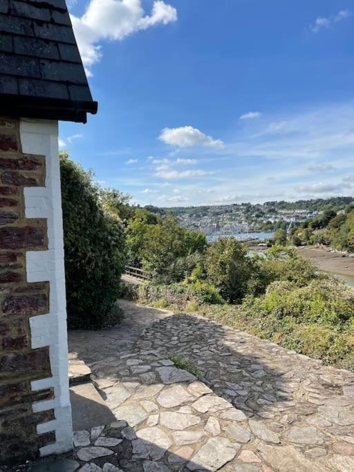 Creekside Cottage 6 Church Park Kingswear view 3