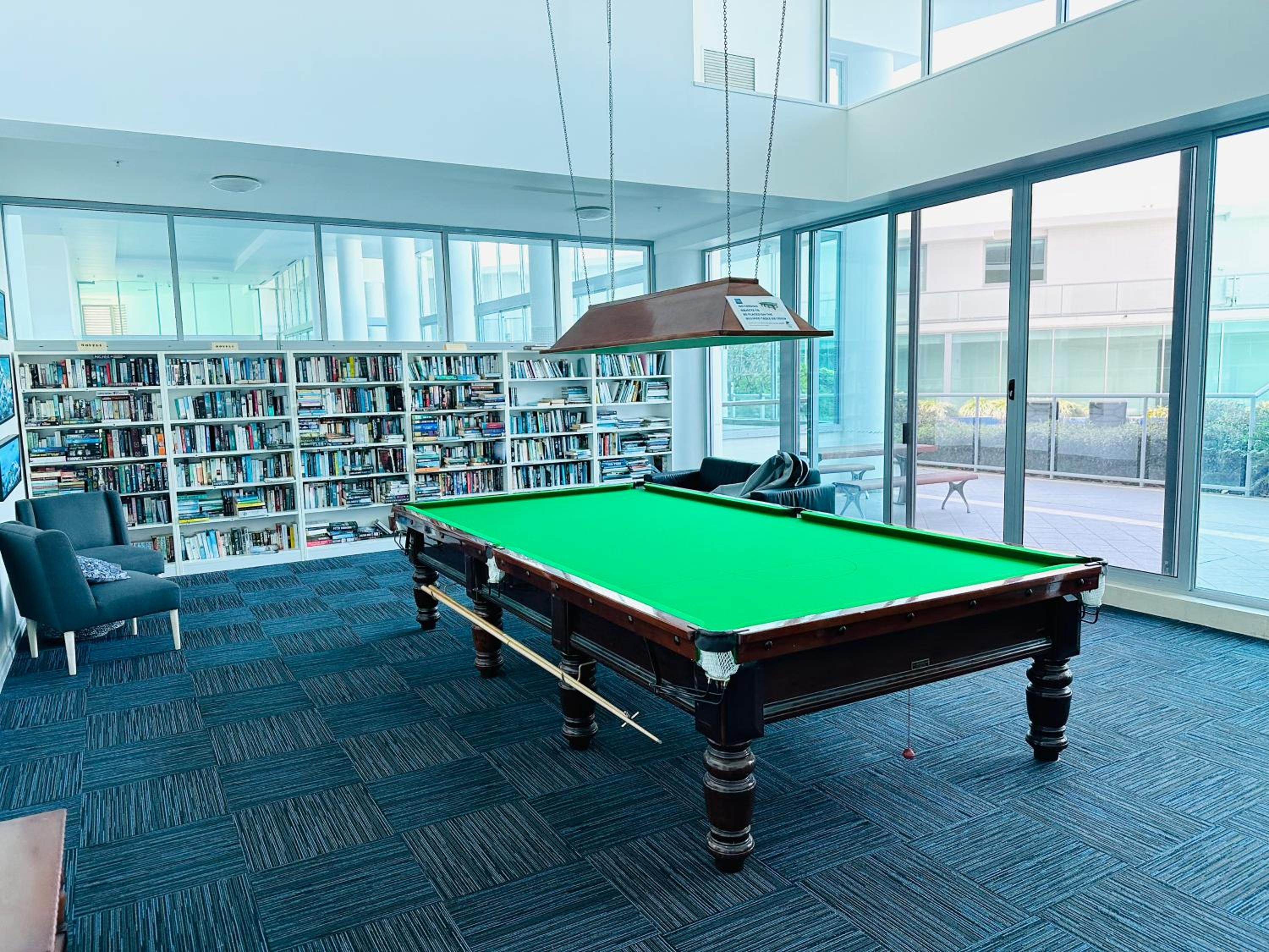 Modern Gold Coast Apartment with great Amenities