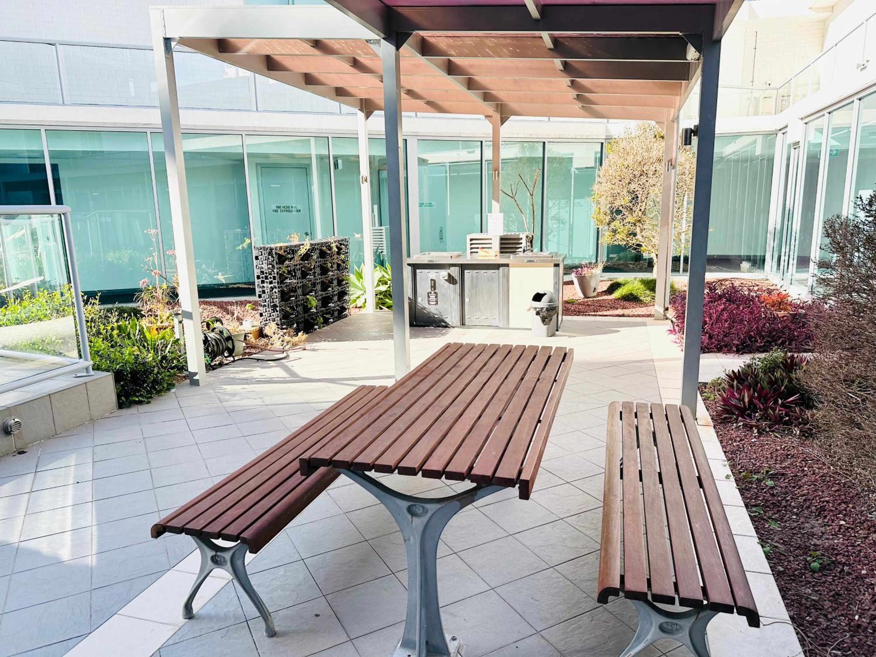 Modern Gold Coast Apartment with great Amenities