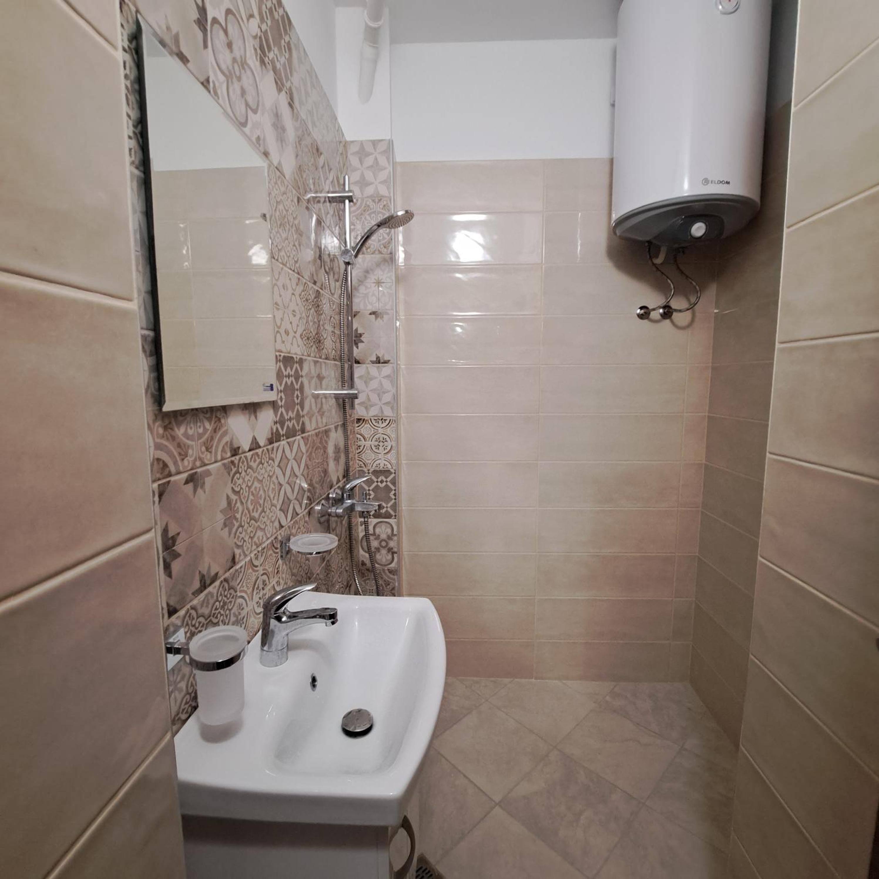Vasi Apartment