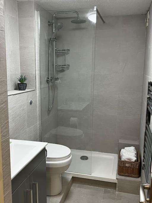 Exclusive flat in Oxford Centre with AC view 2