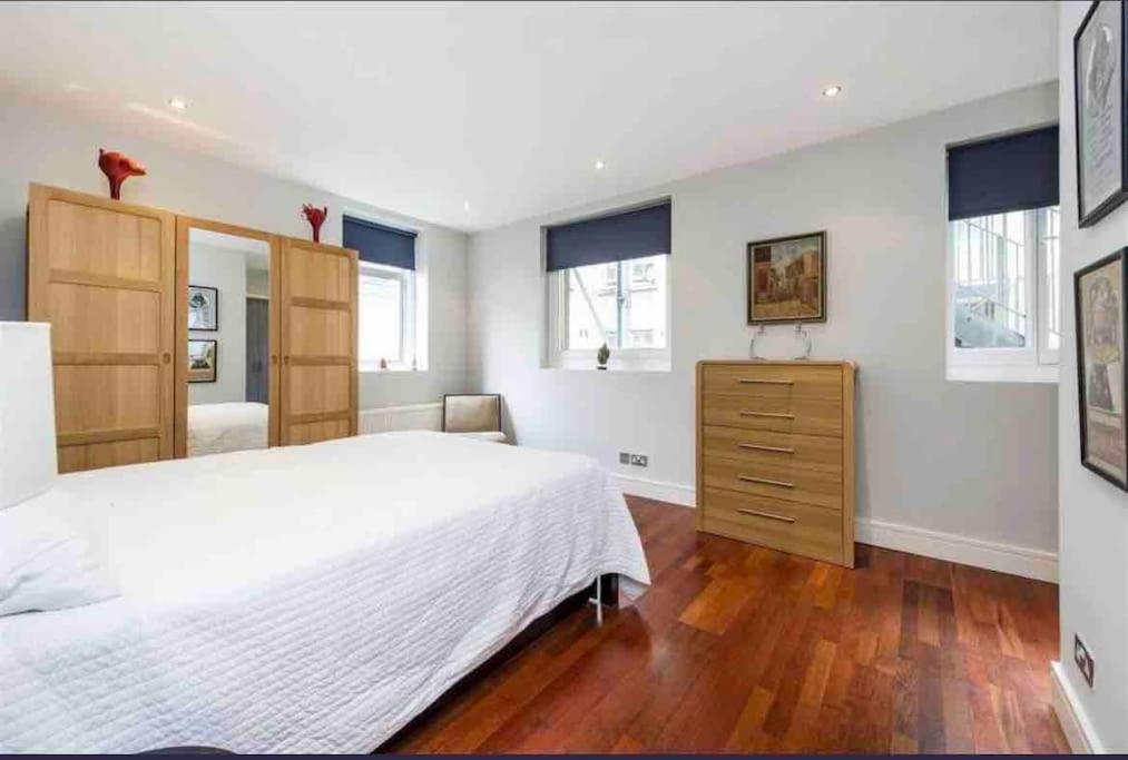 DYC Oxford Street - Selfridges - 3bed with lift