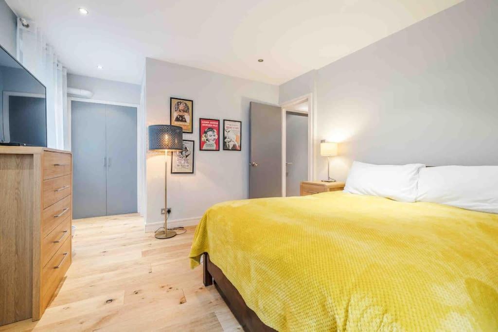 DYC Oxford Street - Selfridges - 3bed with lift