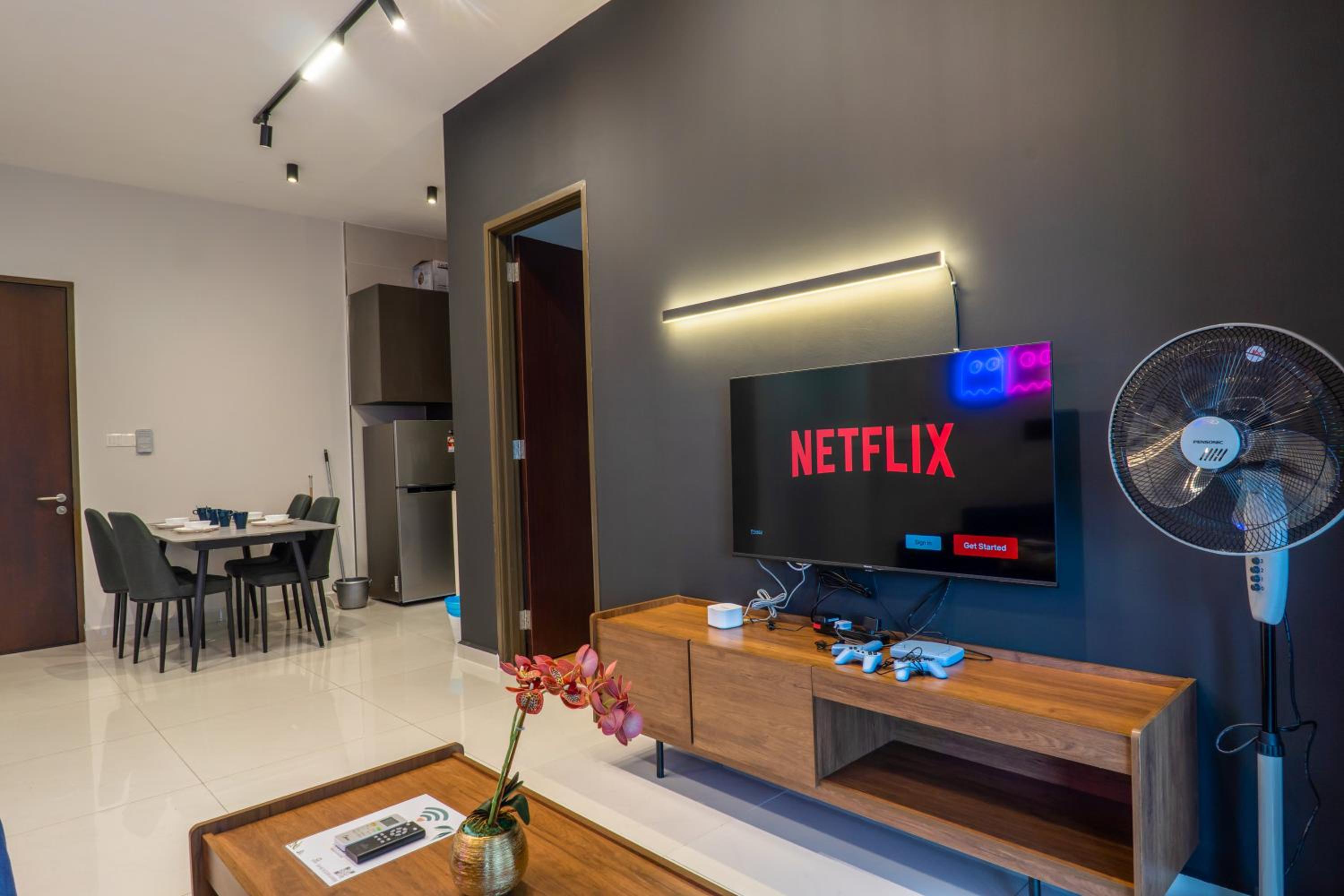 Country Garden Seaview Suite by Nest Home at Danga Bay
