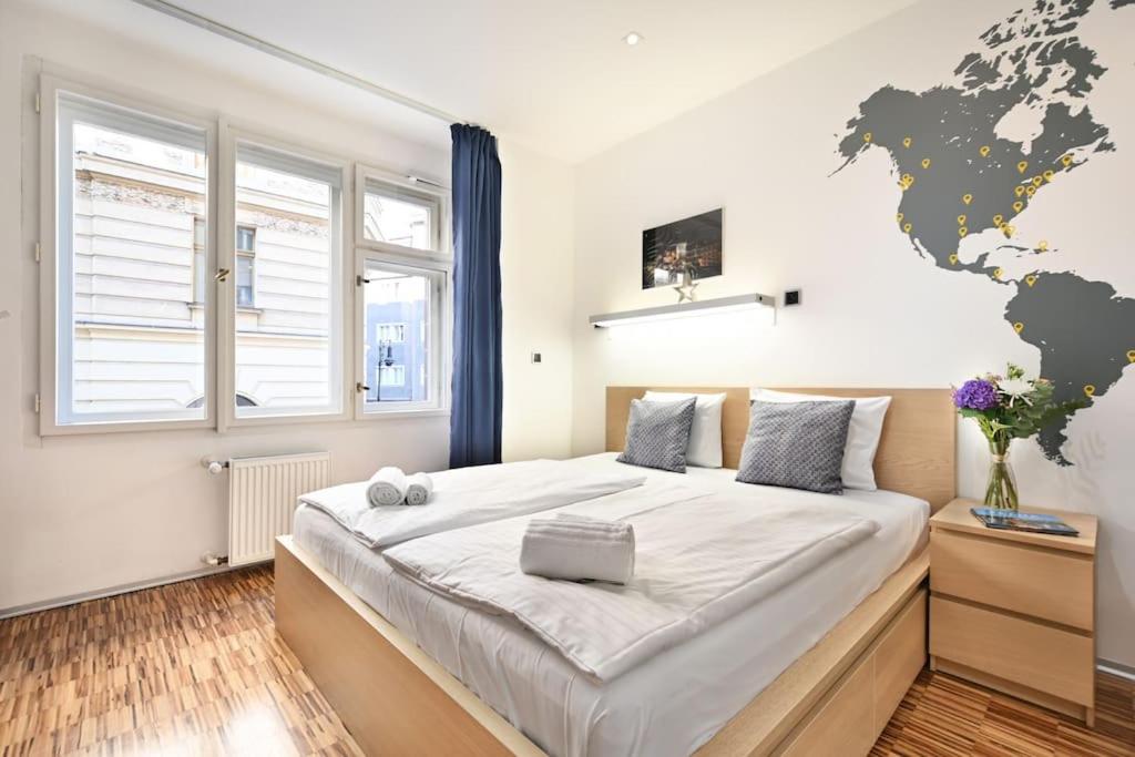 Smart & Luxury OLD TOWN Apartment