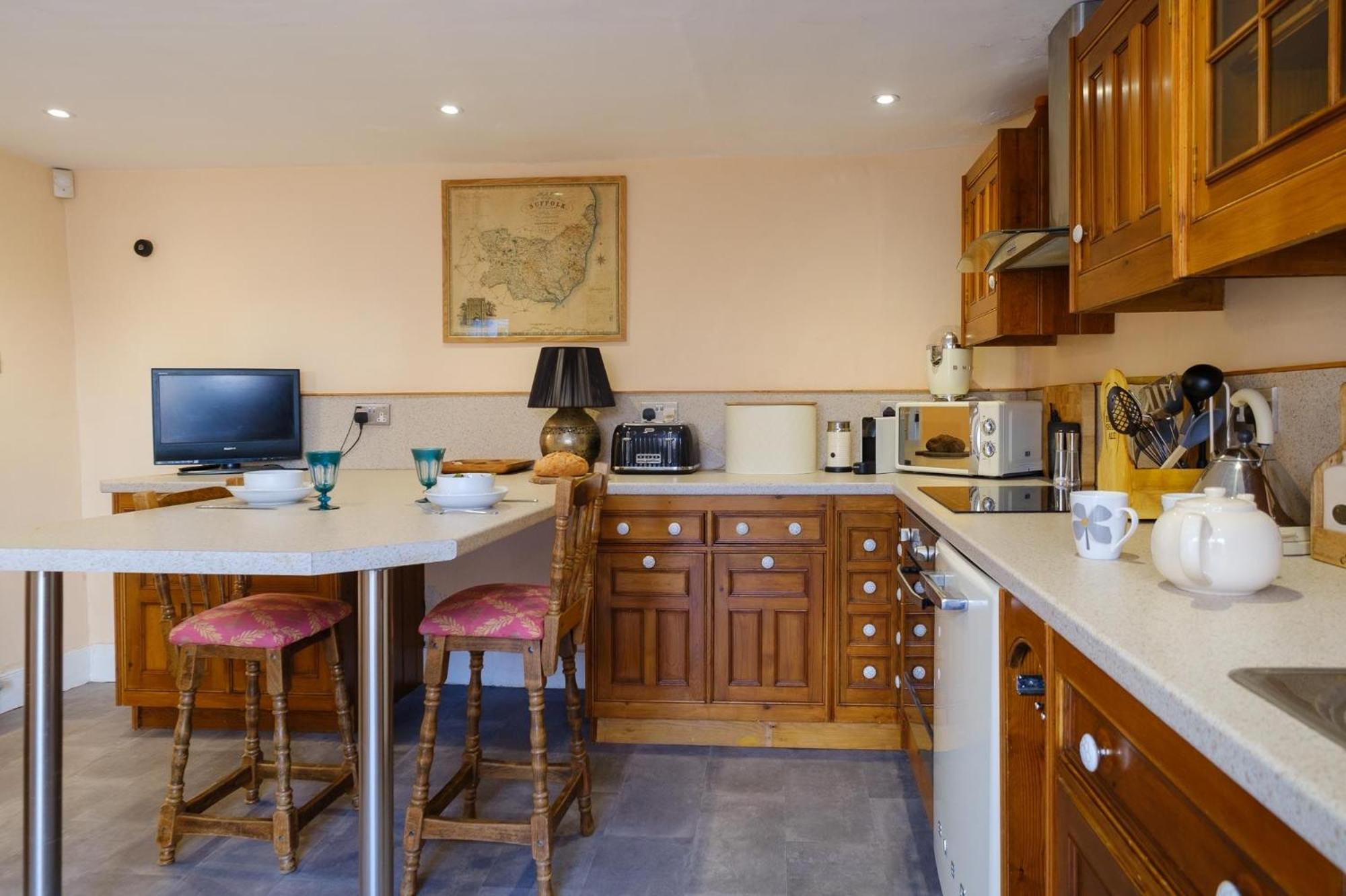 Hill House Apartment