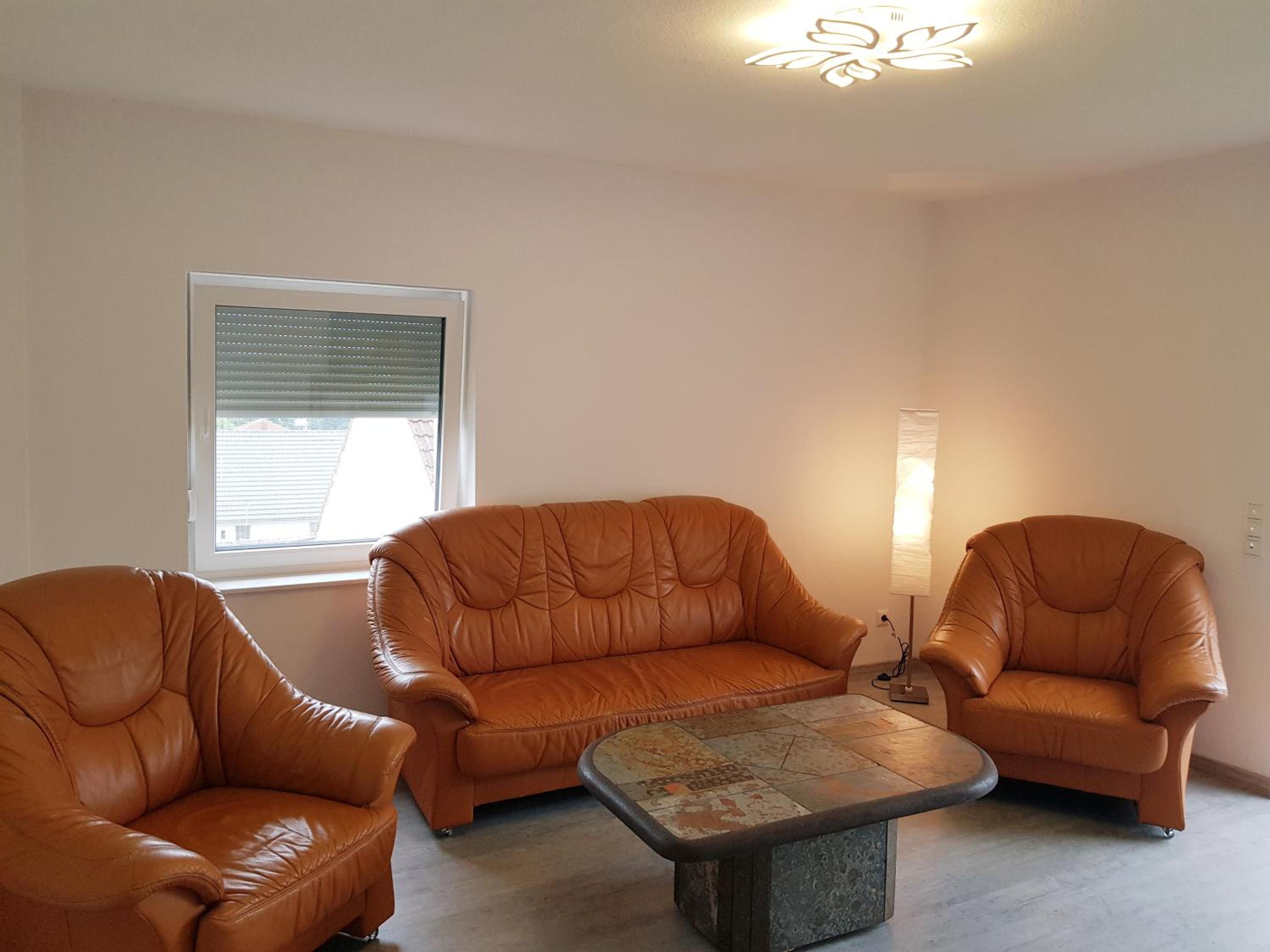 Ganze Monteurswohnung mit 2 Schlafzimmern 90 qm