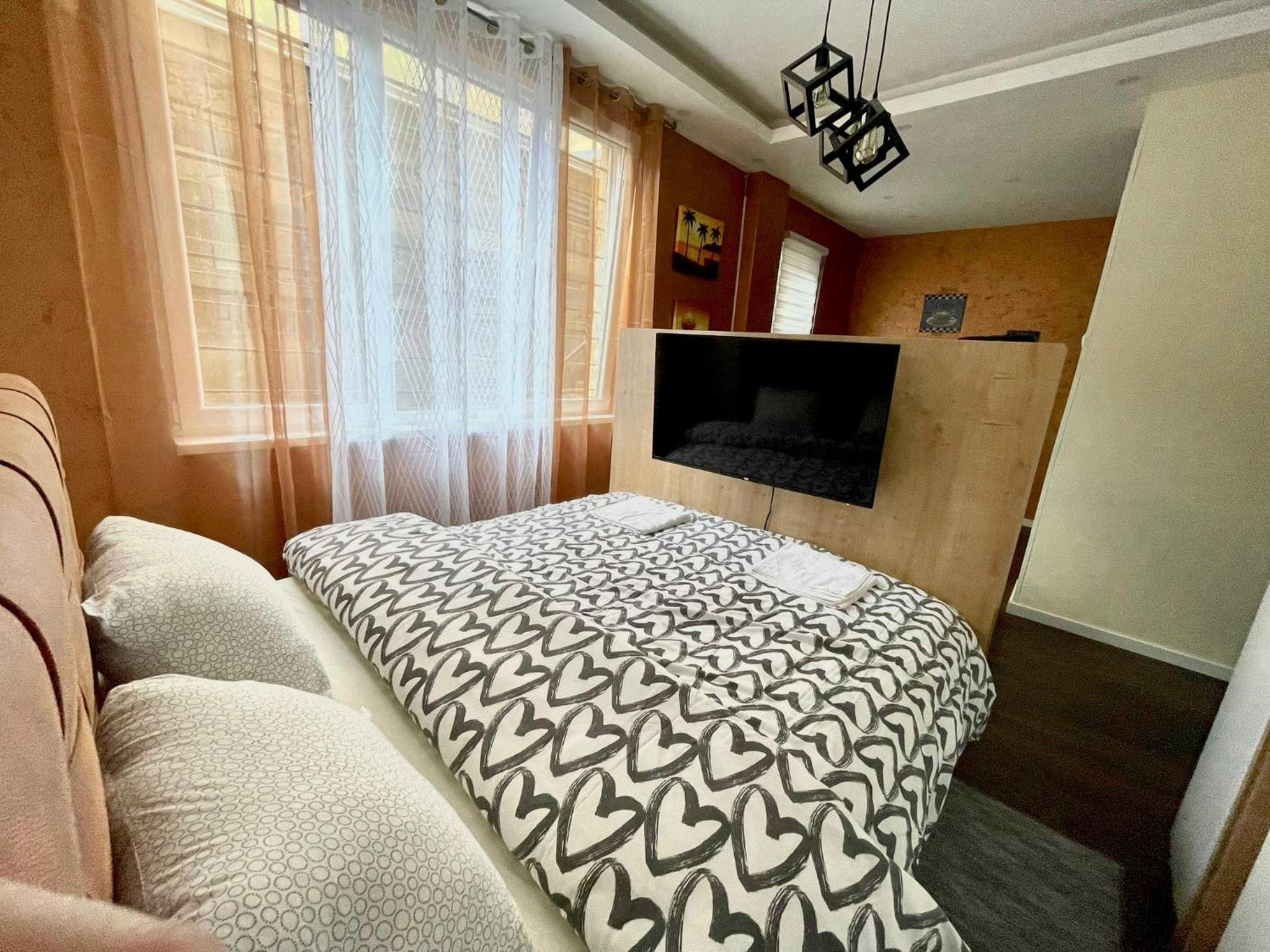 1BDR in City Center - Free Parking