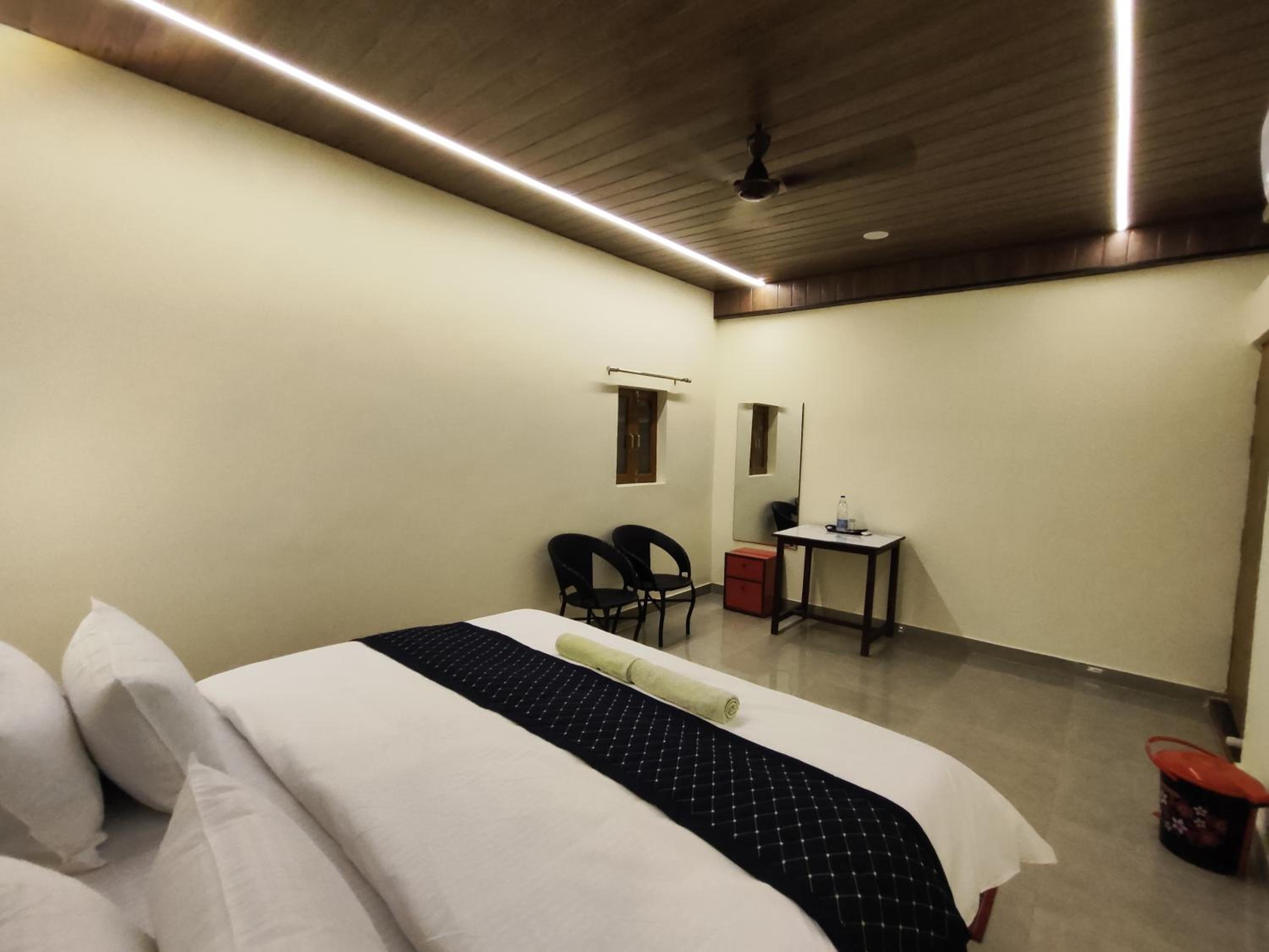 Sunrise Homestay Agra Near Taj Mahal