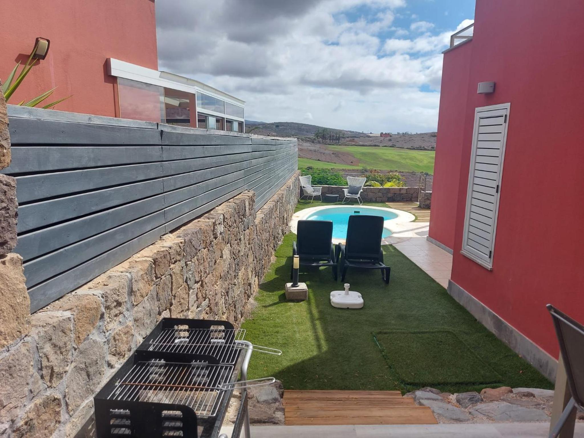 Villa Vista Golf Salobre - Maspalomas self-sufficient with pool heating