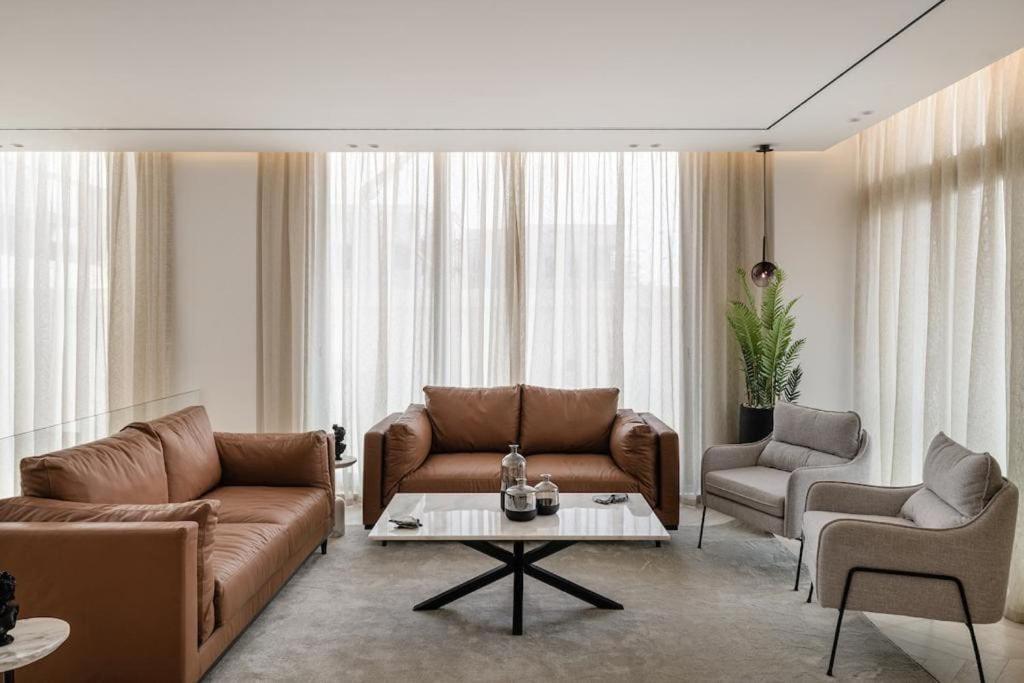 The Fantasy Duplex - Families only