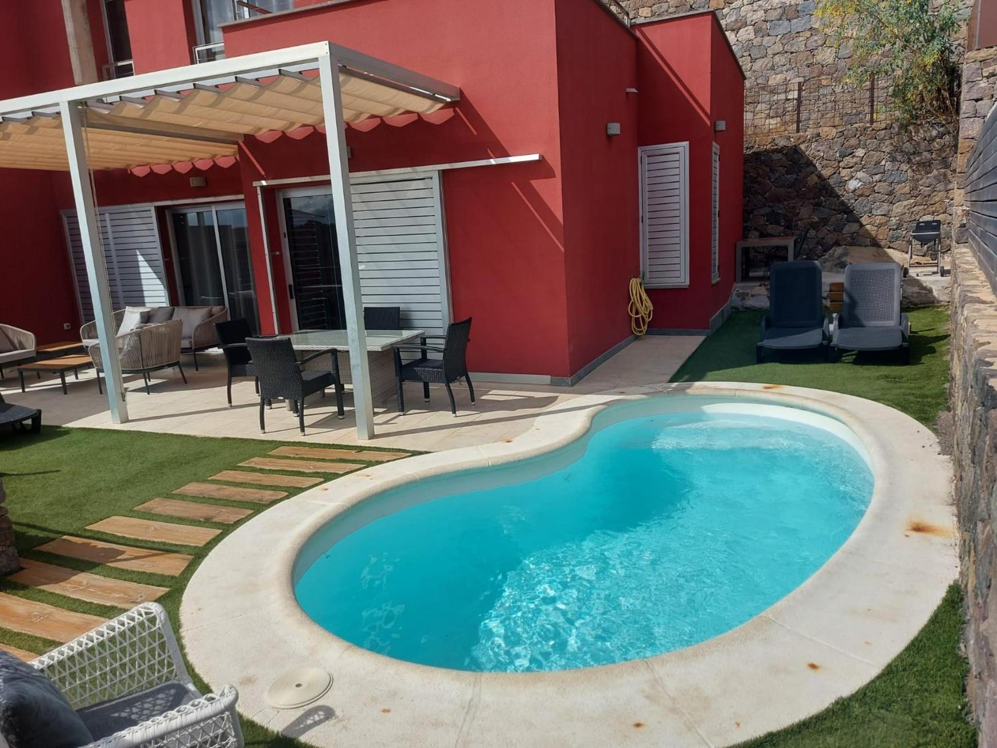 Villa Vista Golf Salobre - Maspalomas self-sufficient with pool heating