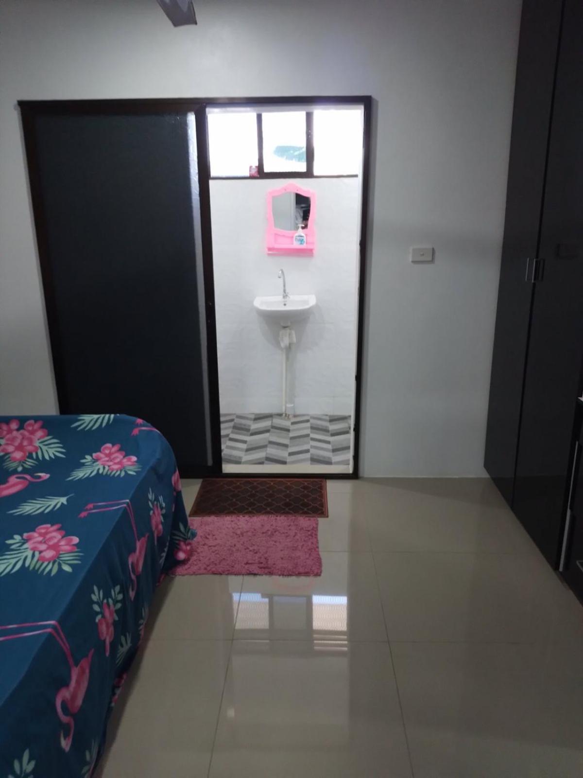 SRH APARTMENT- entire one bedroom unit with kitchen & a bathroom - 3km away from Nadi international airport - view 5
