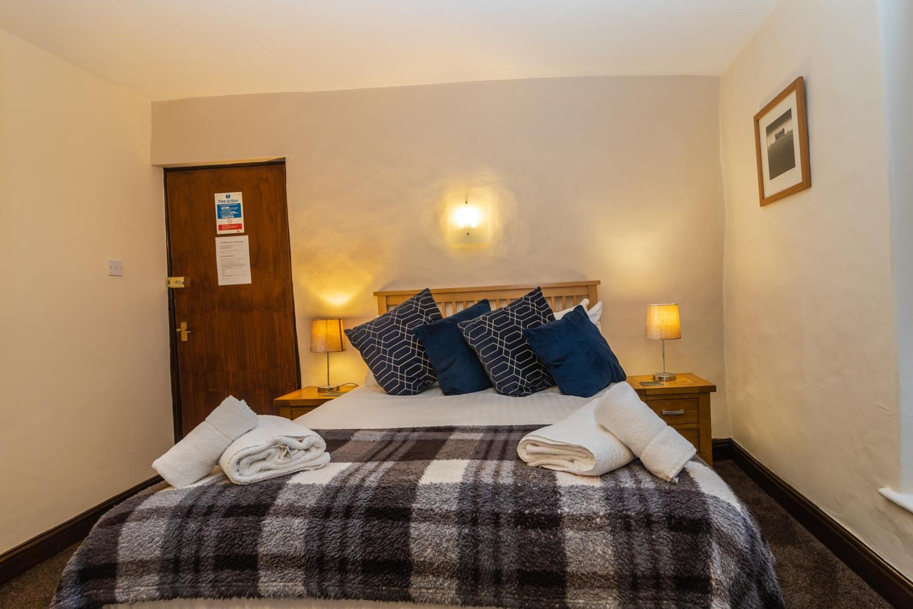 The Wheatsheaf Inn