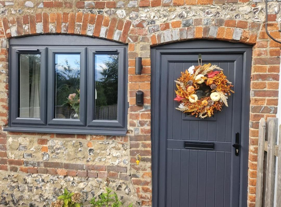 Idyllic period cottage, Ramsbury, Nr Marlborough view 2