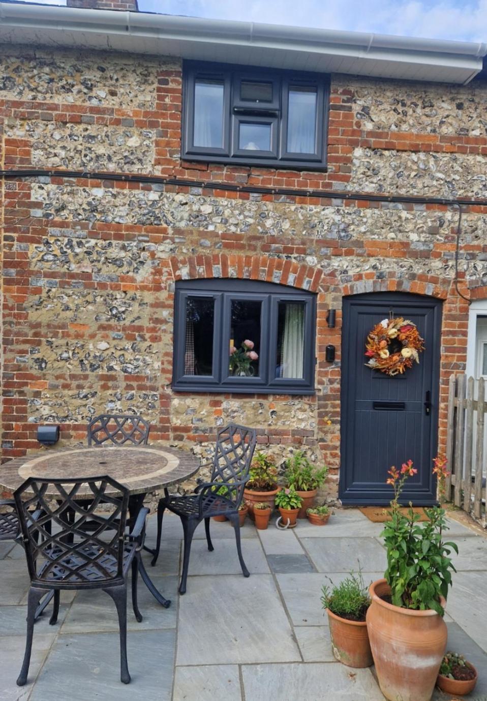 Idyllic period cottage, Ramsbury, Nr Marlborough view 4