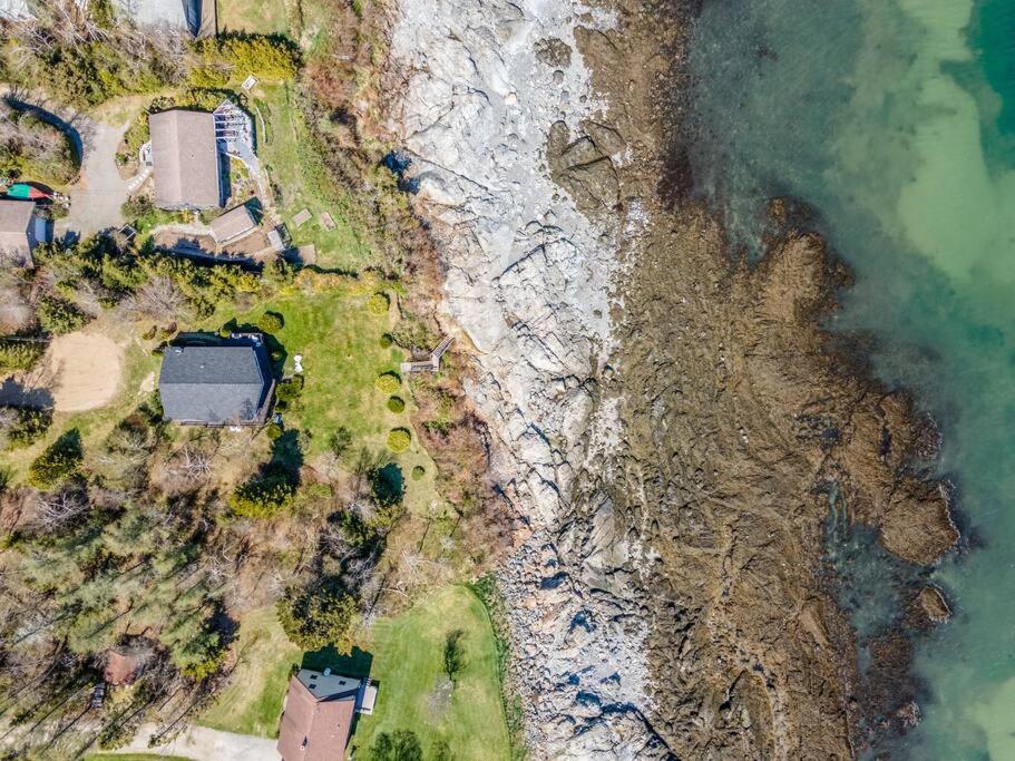 The Lost Lobster Chalet - 3D Tours view 2