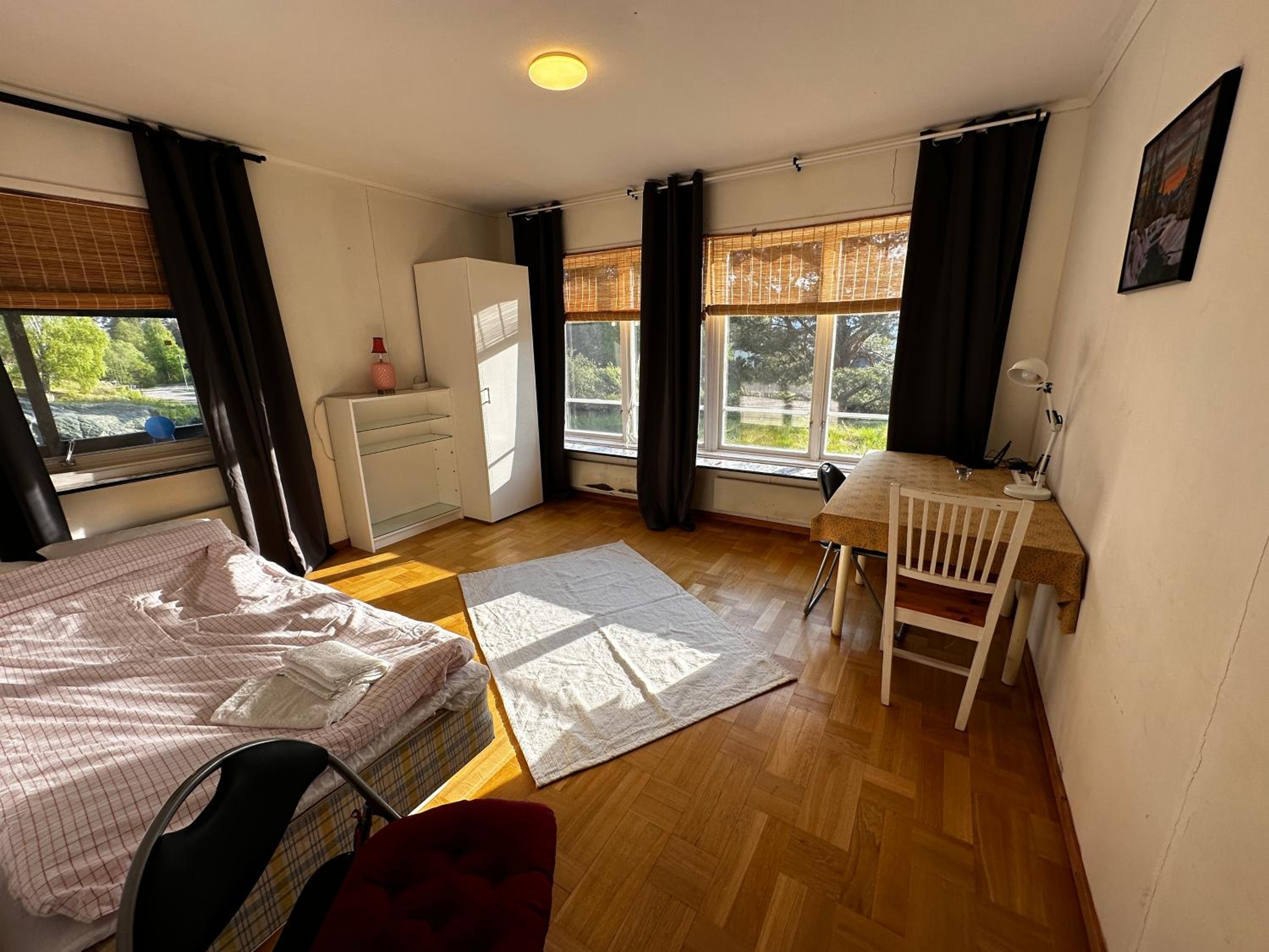 Photo 12