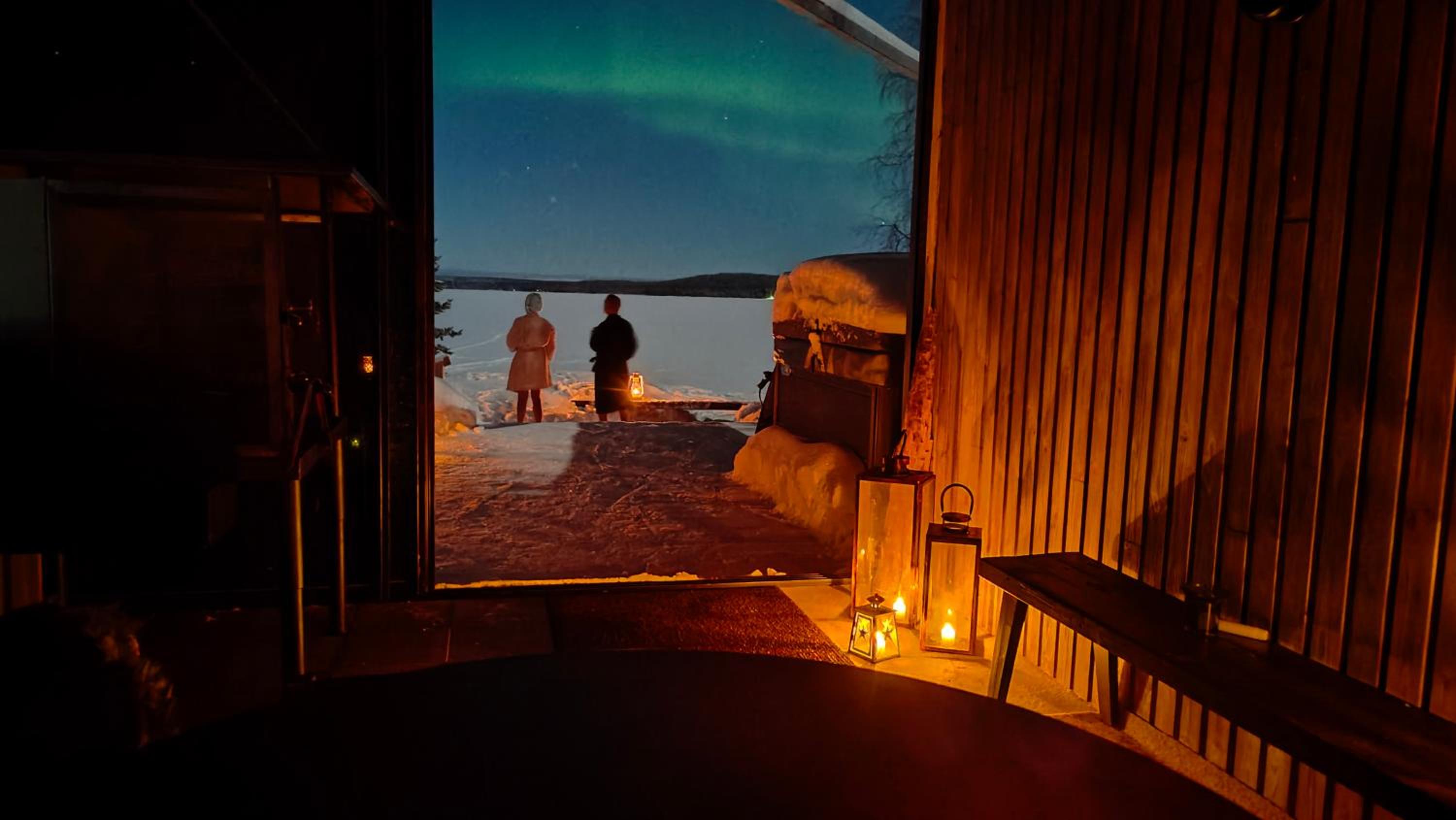 Arctic Aurora Hideaway
