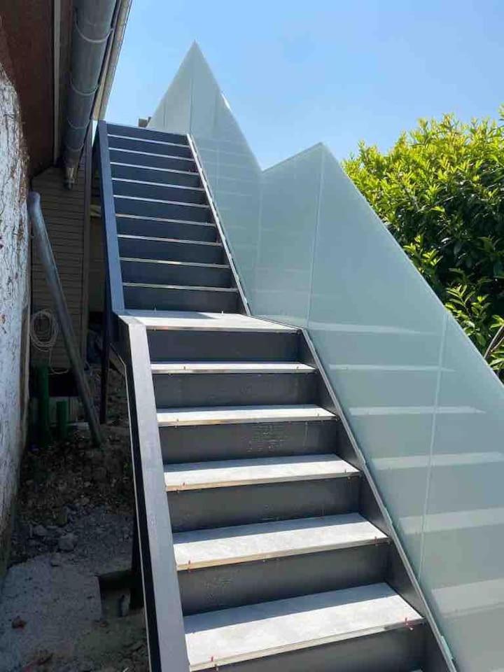 Modernes Penthouse-Loft mit KONUSKarte für kostenfreien ÖPNV