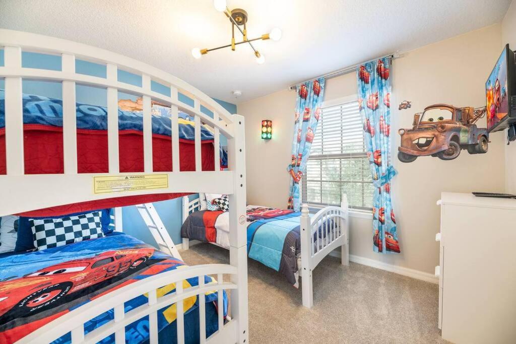 Stunning Disney Home w/Pool & Free Resort Access