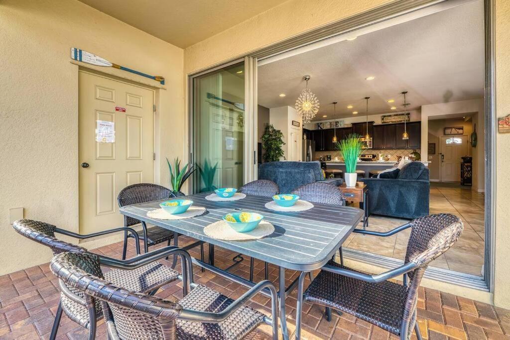 Stunning Disney Home w/Pool & Free Resort Access