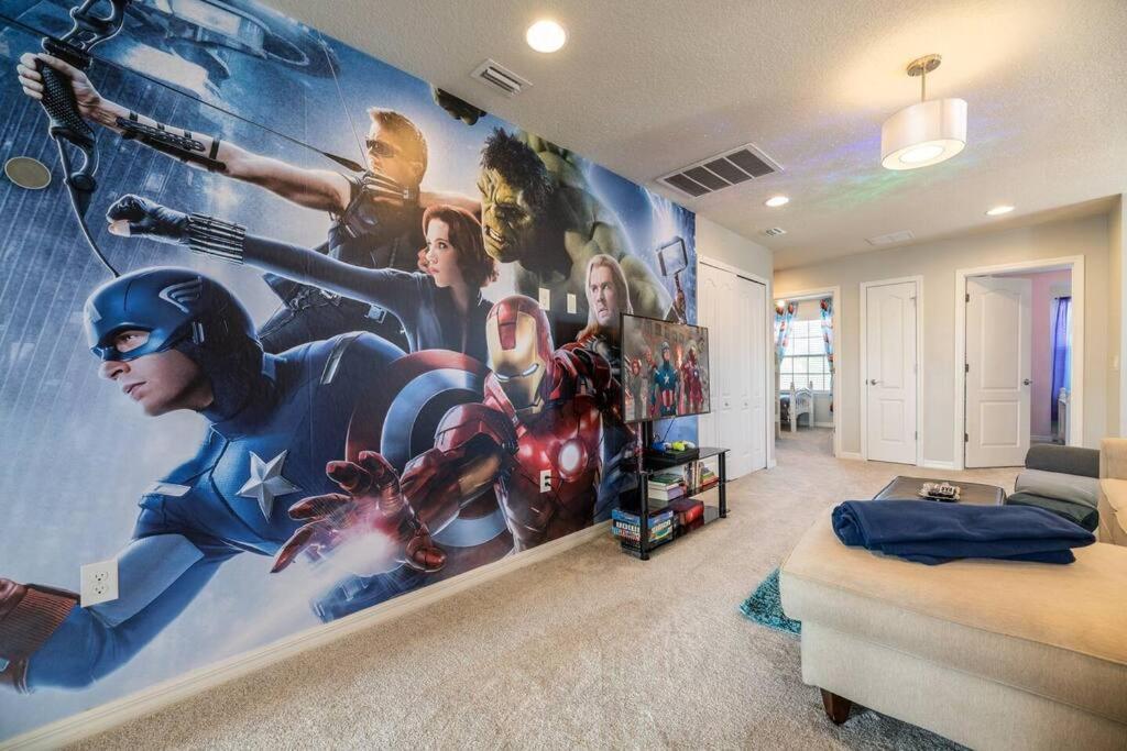 Stunning Disney Home w/Pool & Free Resort Access
