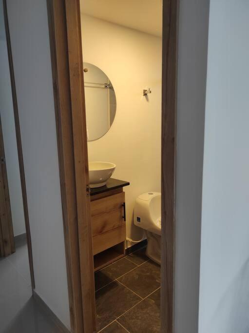Cómodo y moderno apartamento con vista a la ciudad