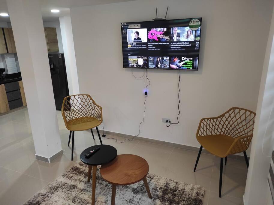 Cómodo y moderno apartamento con vista a la ciudad