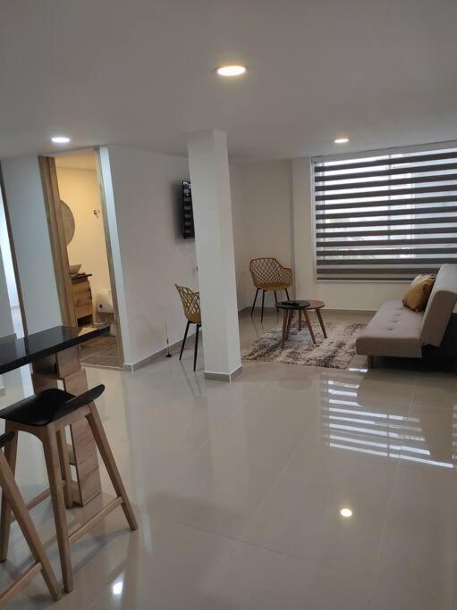 Cómodo y moderno apartamento con vista a la ciudad