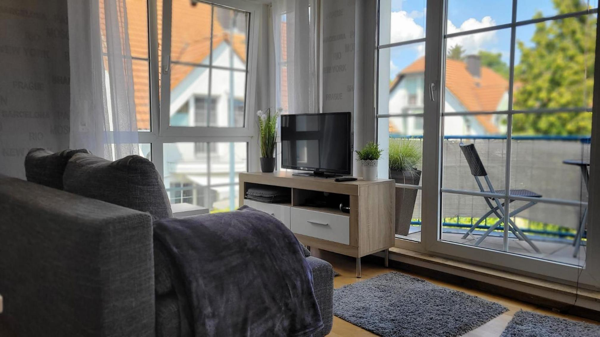 Berlin-Oase - schnuckelige Ferienwohnung an der Grenze zu Berlin