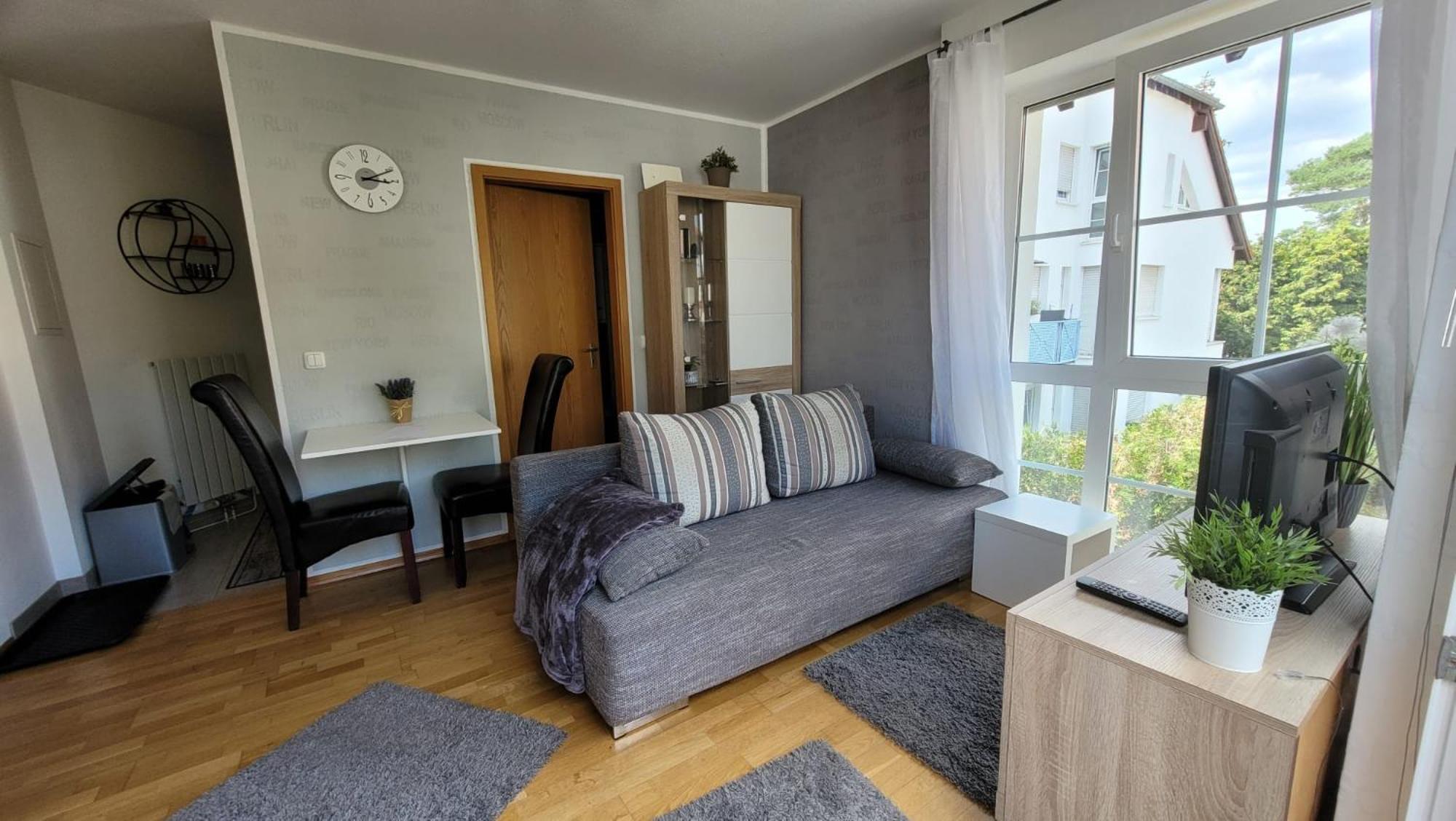 Berlin-Oase - schnuckelige Ferienwohnung an der Grenze zu Berlin