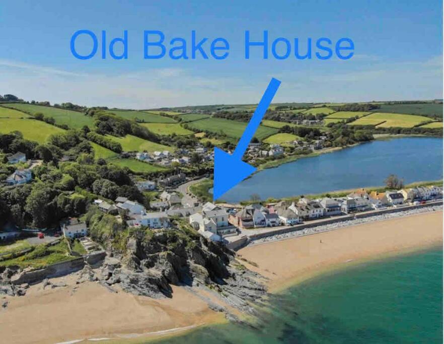 Beautifully restored beach side Victorian house! view 3