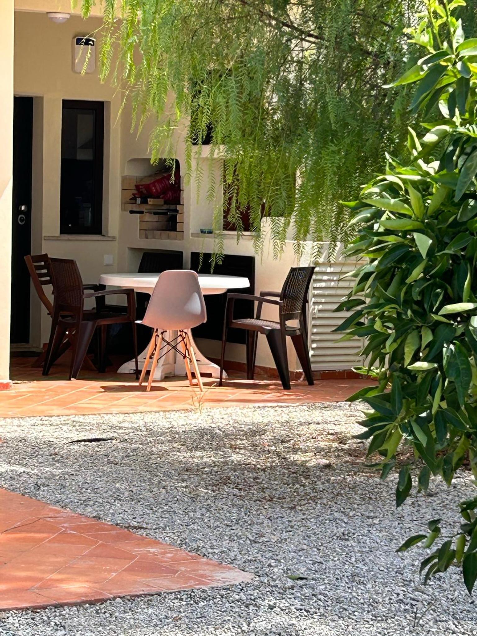 Casa dos Lírios view 3