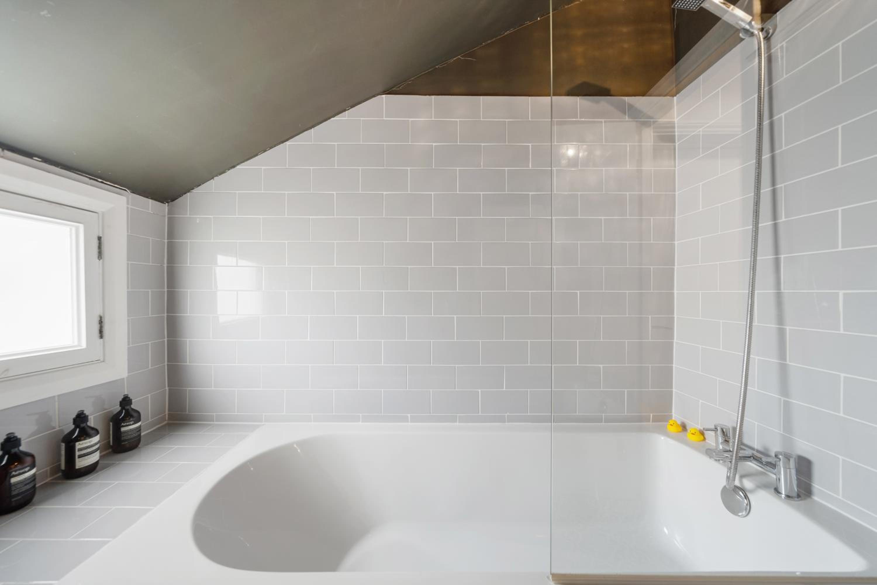 Cozy & Welcoming Studio Apartments in Premium Hyde Park Location