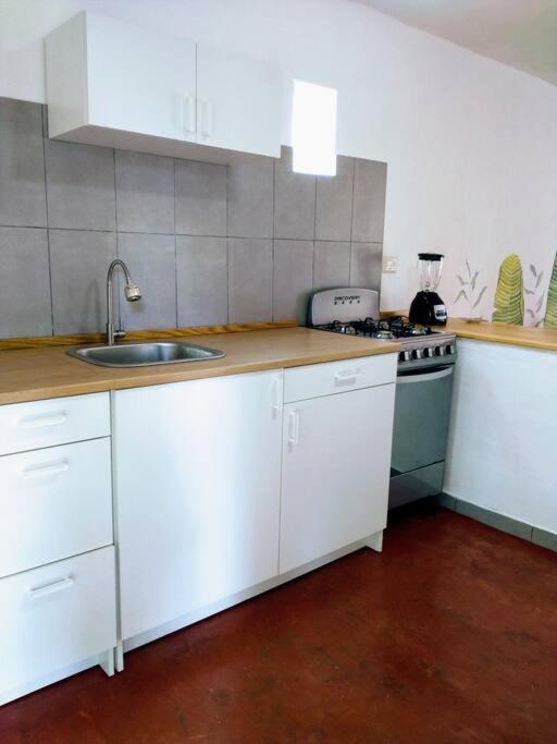 Casa completa amplia Cerca de todo