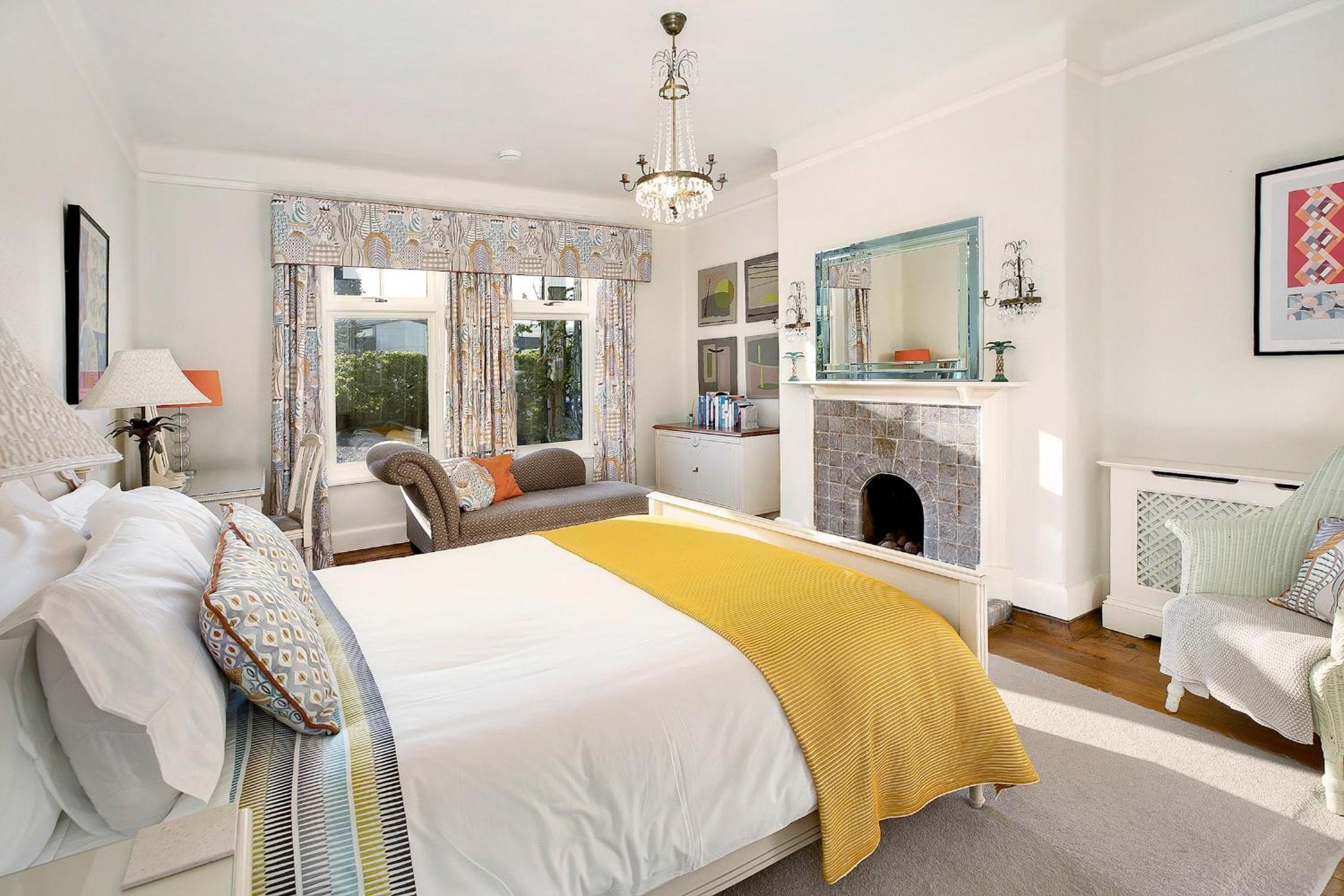 Tamarisk Beach House Sleeps 8 Luxury Property in Woolacombe Superb sea views