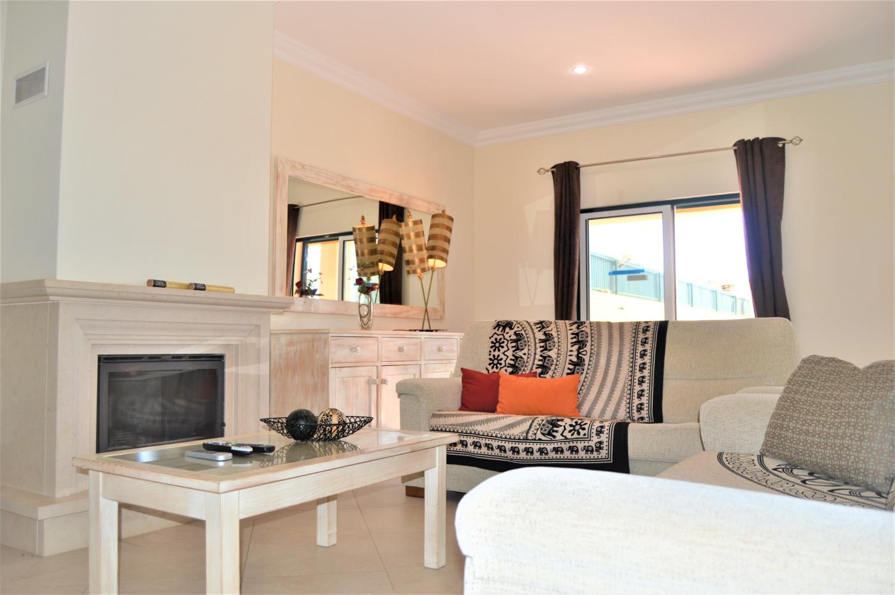 Almancil Vacations - Villa Luna - Property Image 3