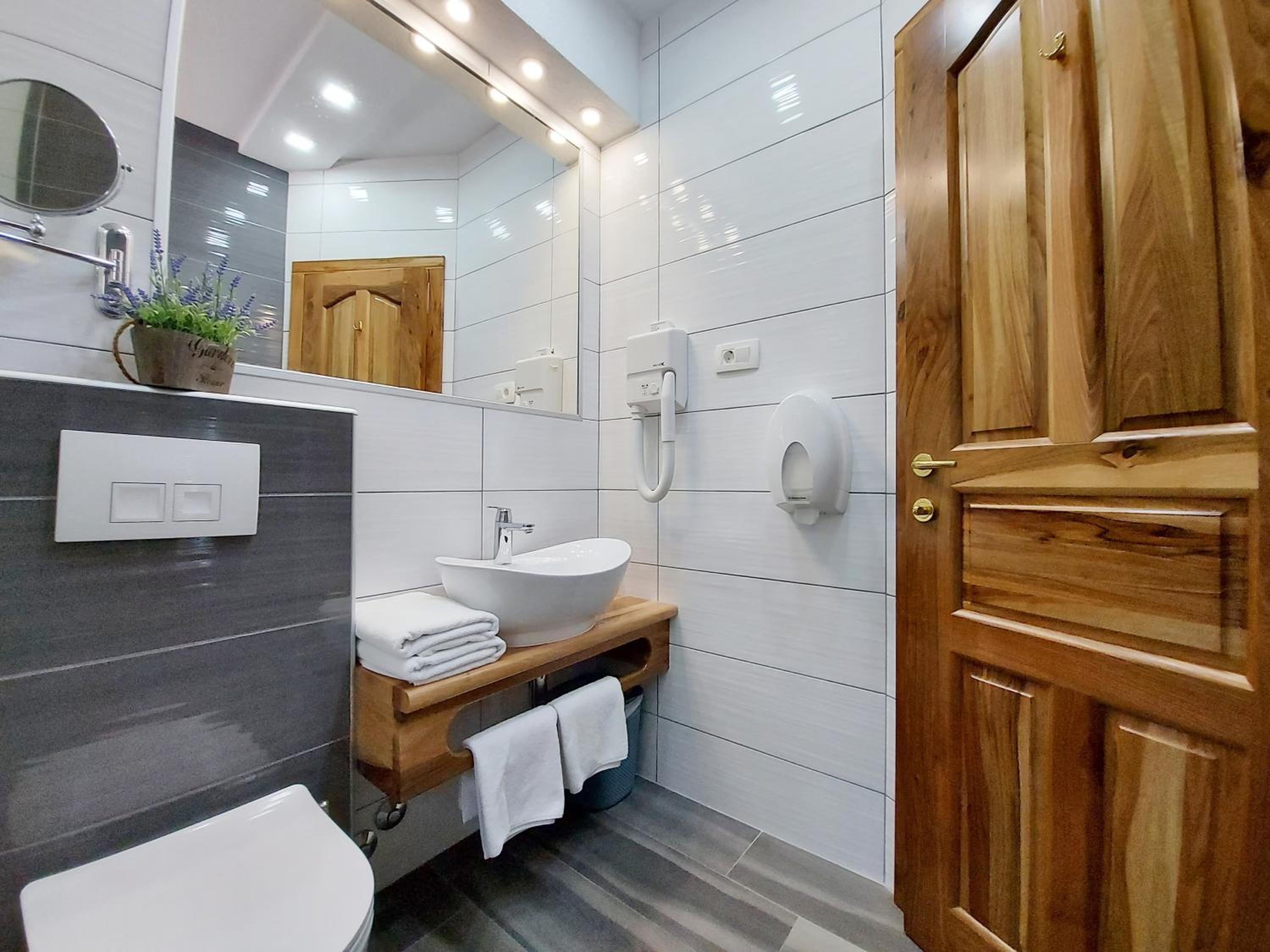 Plitvice Etno House III view 4