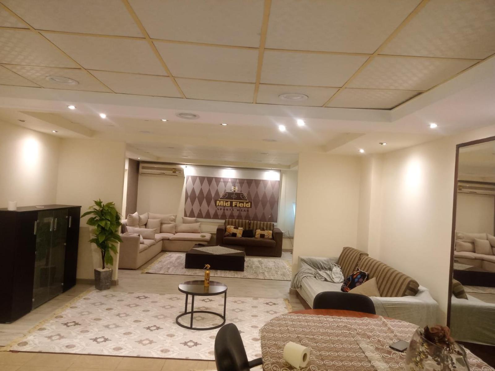 Sawyzen Aparthotel