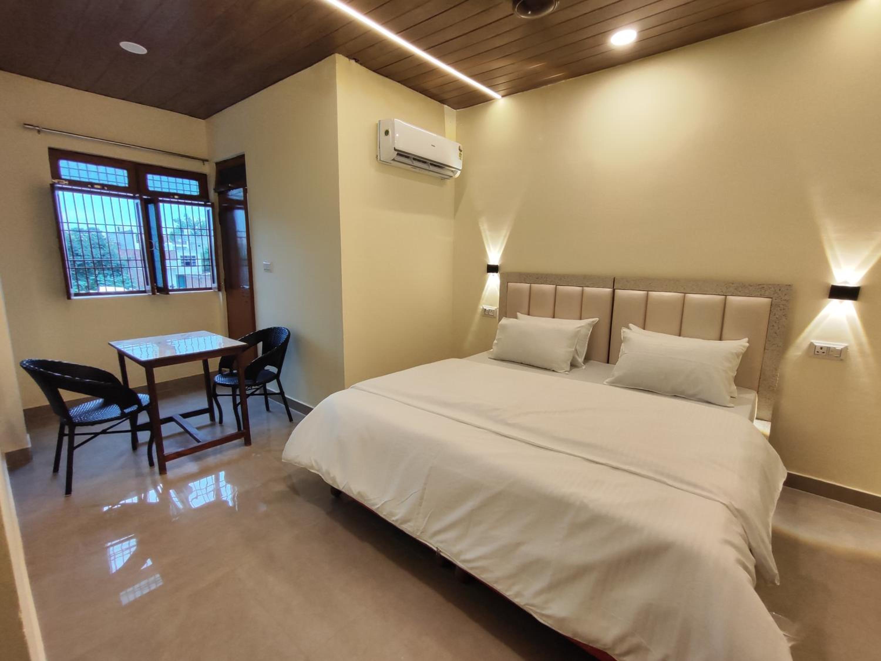 Sunrise Homestay Agra Near Taj Mahal