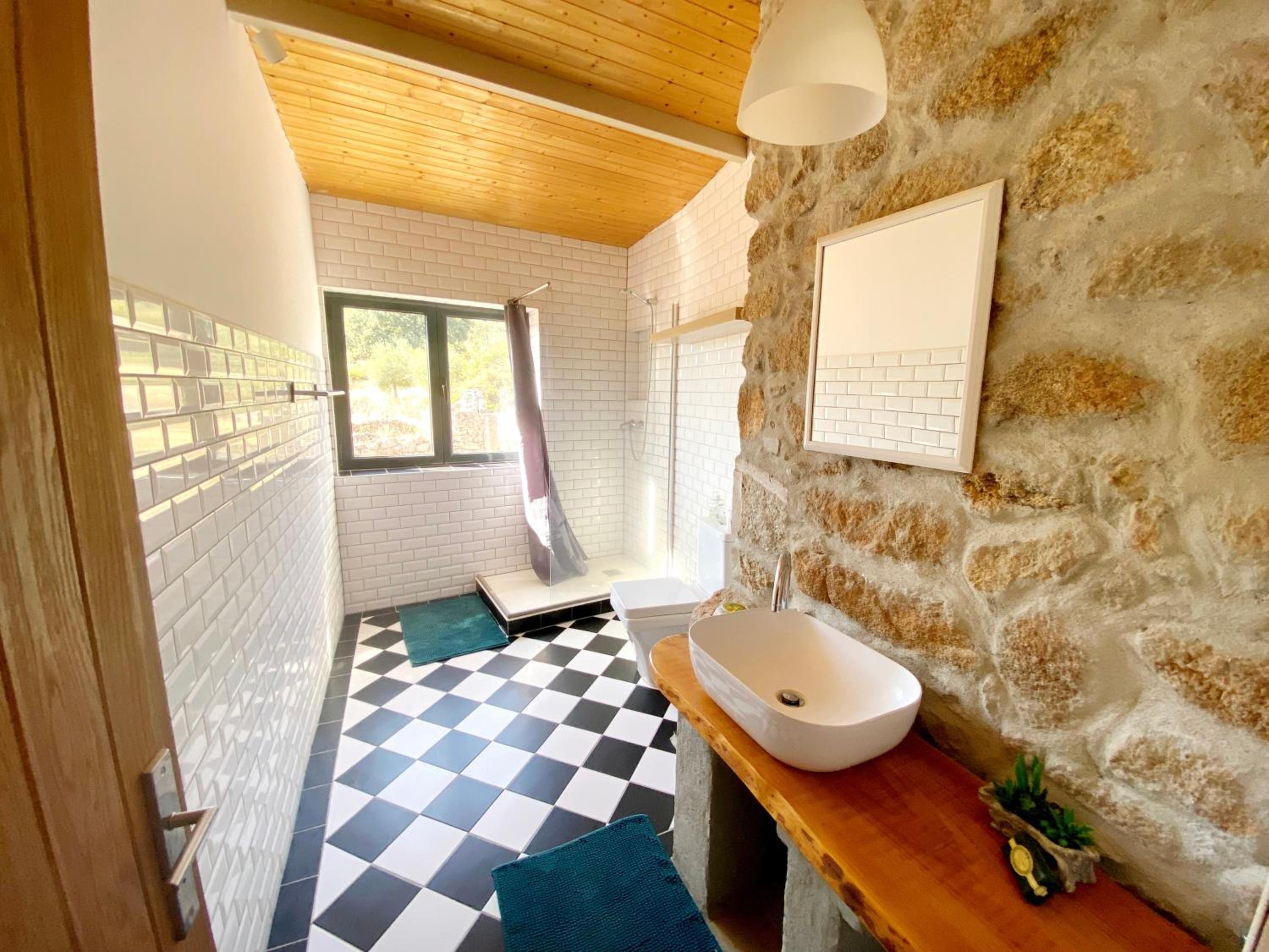 Stone Farmhouse near Vale de Prazeres view 5