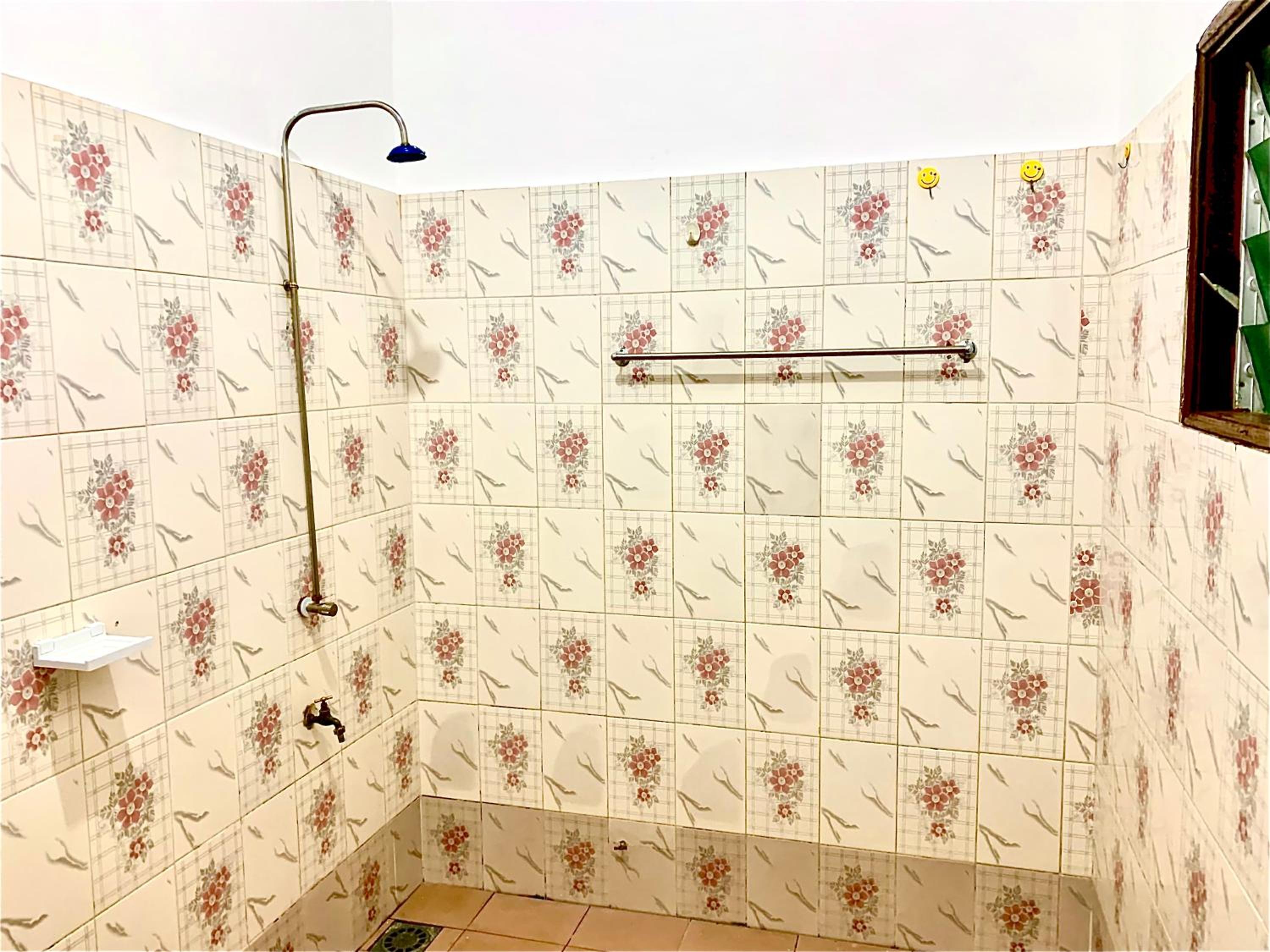 3 chambres Salon Fidjrosse Yiri 4