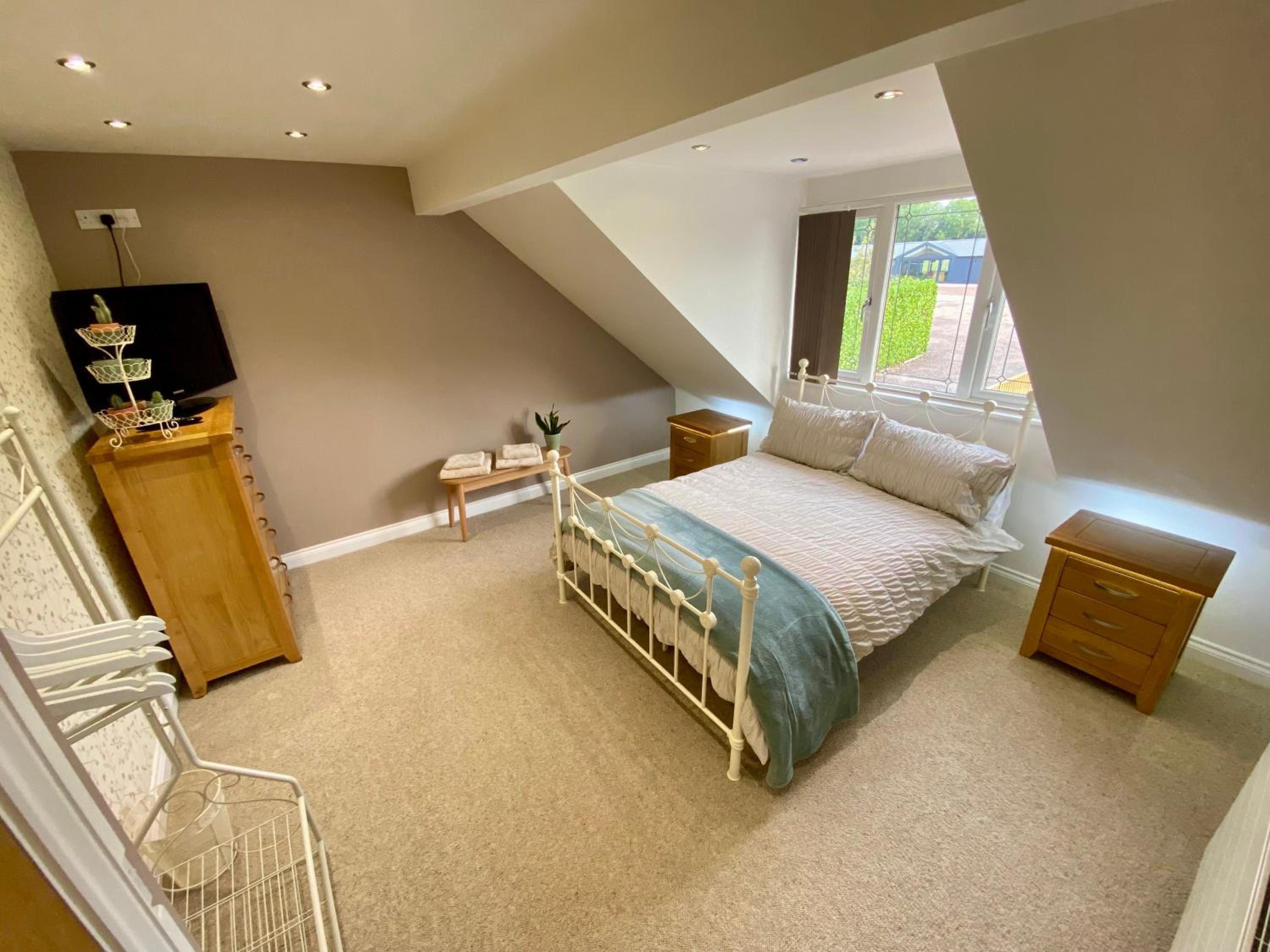 Countryside family home, photo 8