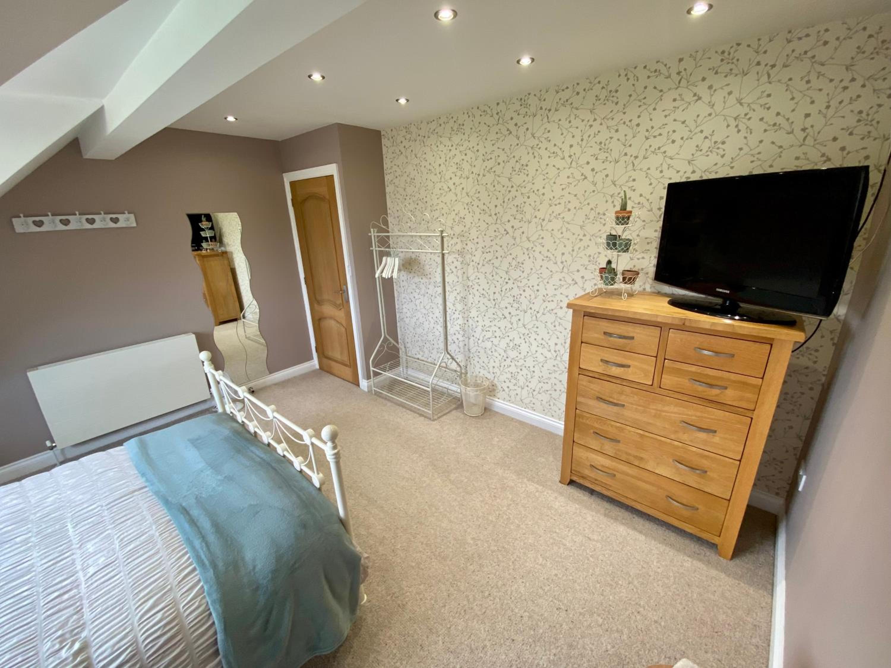Countryside family home, photo 25