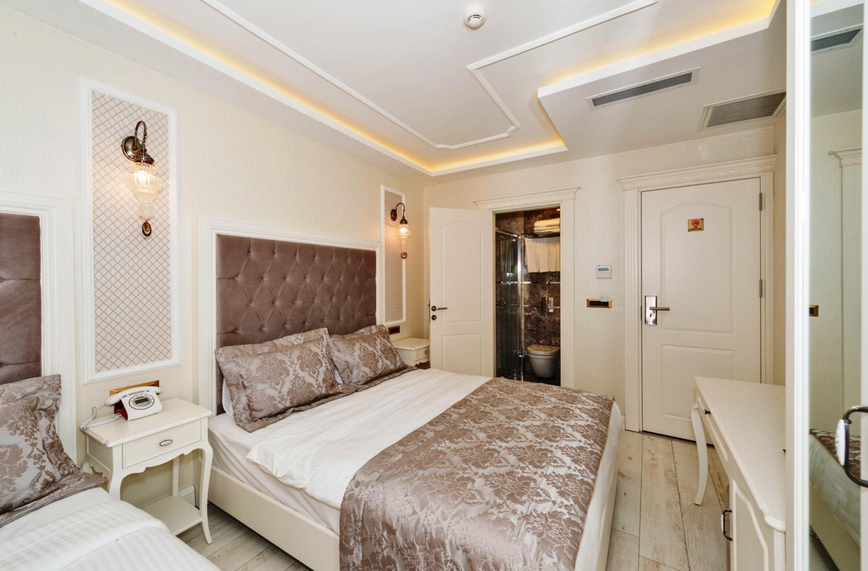 Zeynep Sultan Hotel - Image 52