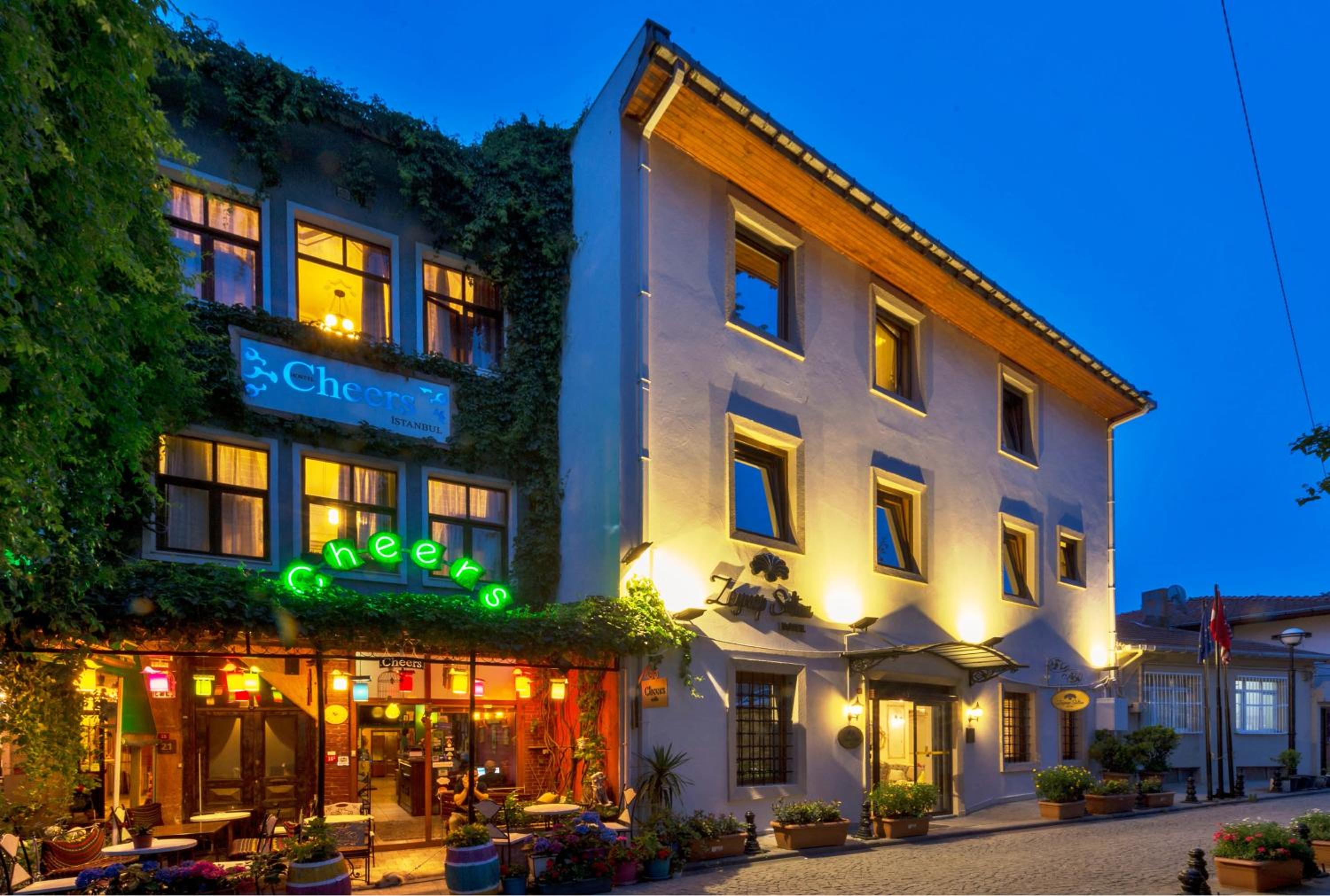 Zeynep Sultan Hotel - Image 27