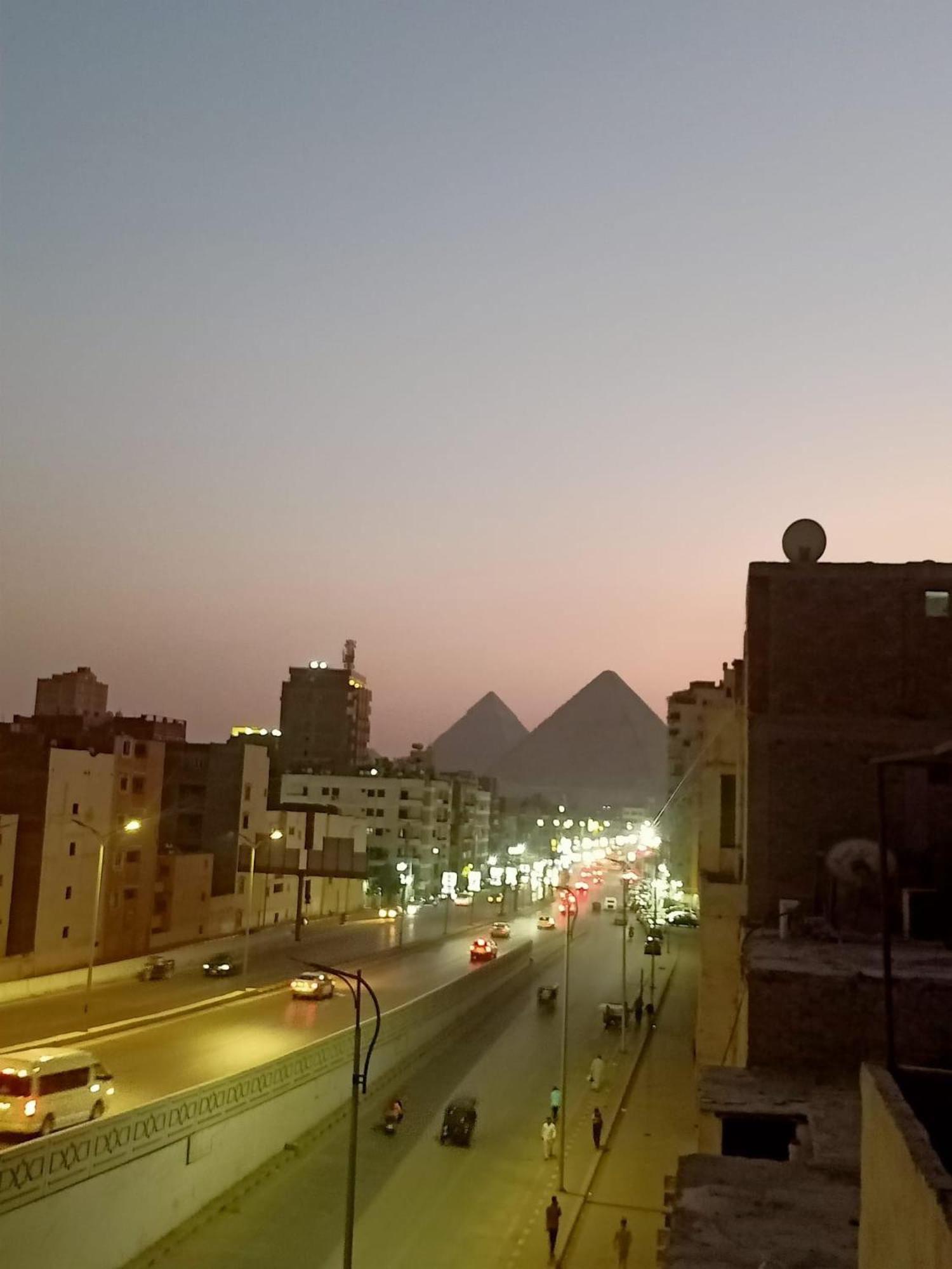 Pyramids Road Guest House